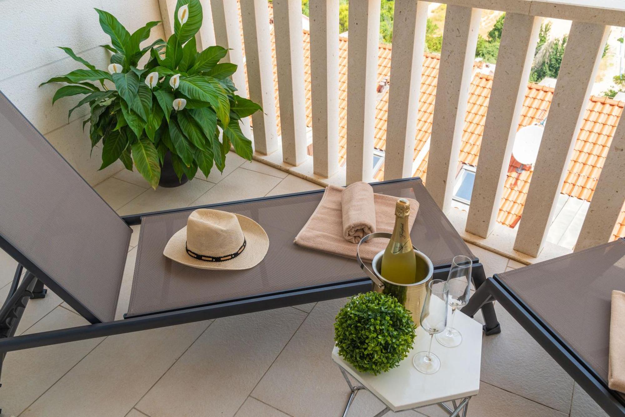 Apartment Apollo In Dubrovnik With Sea View Exteriör bild